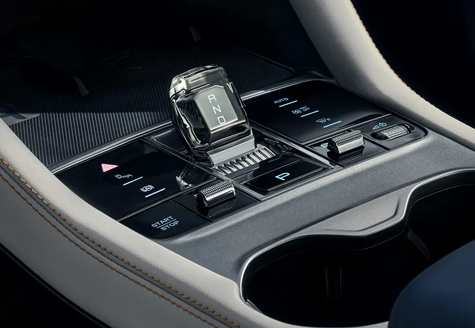 Schwebende Mittelkonsole